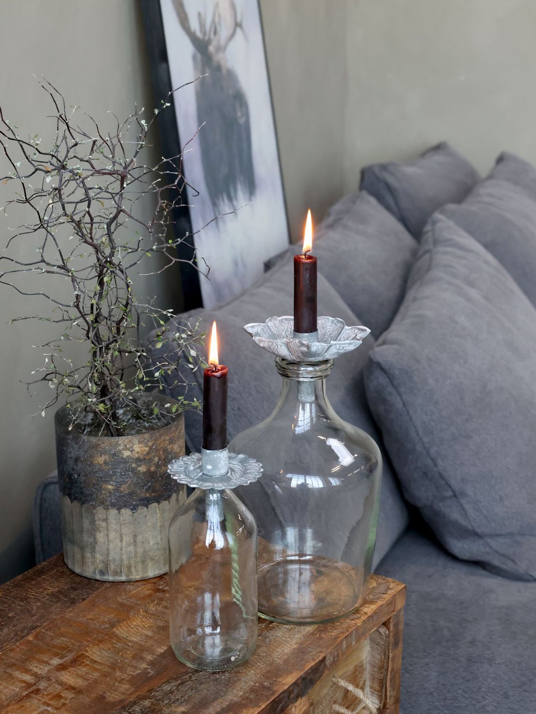 Žvakidė su gėle sendintas cinkas