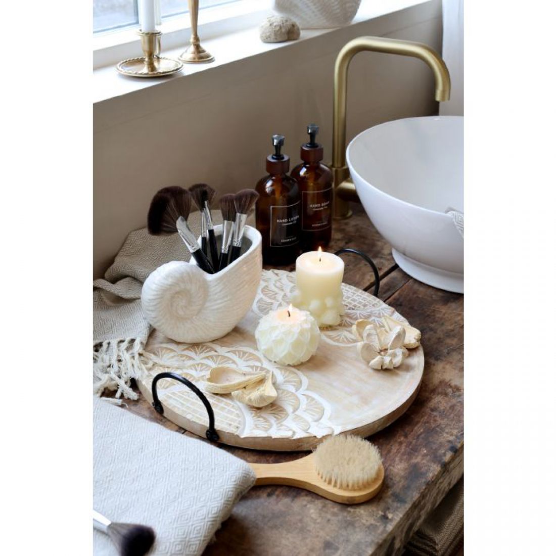 Vaza kriauklė 2 sendinto kremo spalvos