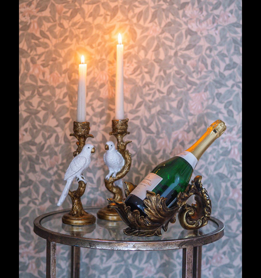 Vyno laikiklis lapas